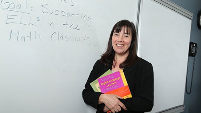 Professor Kelly Donnell