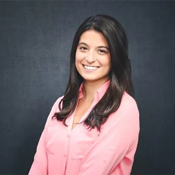 A headshot of Stephanie Ressler '16
