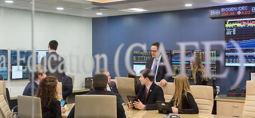 Students working in Center for Advanced Financial Education room.
