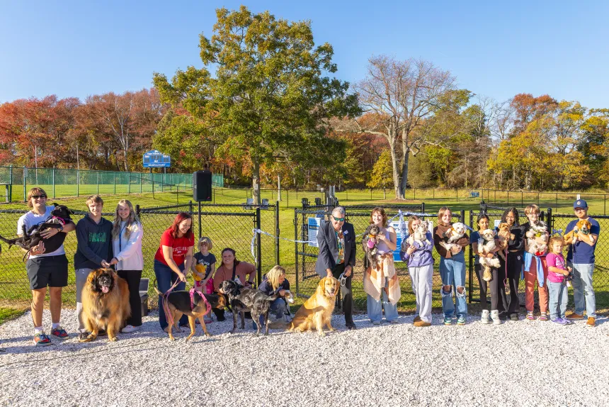 A group photo at Roger's Dog Park.